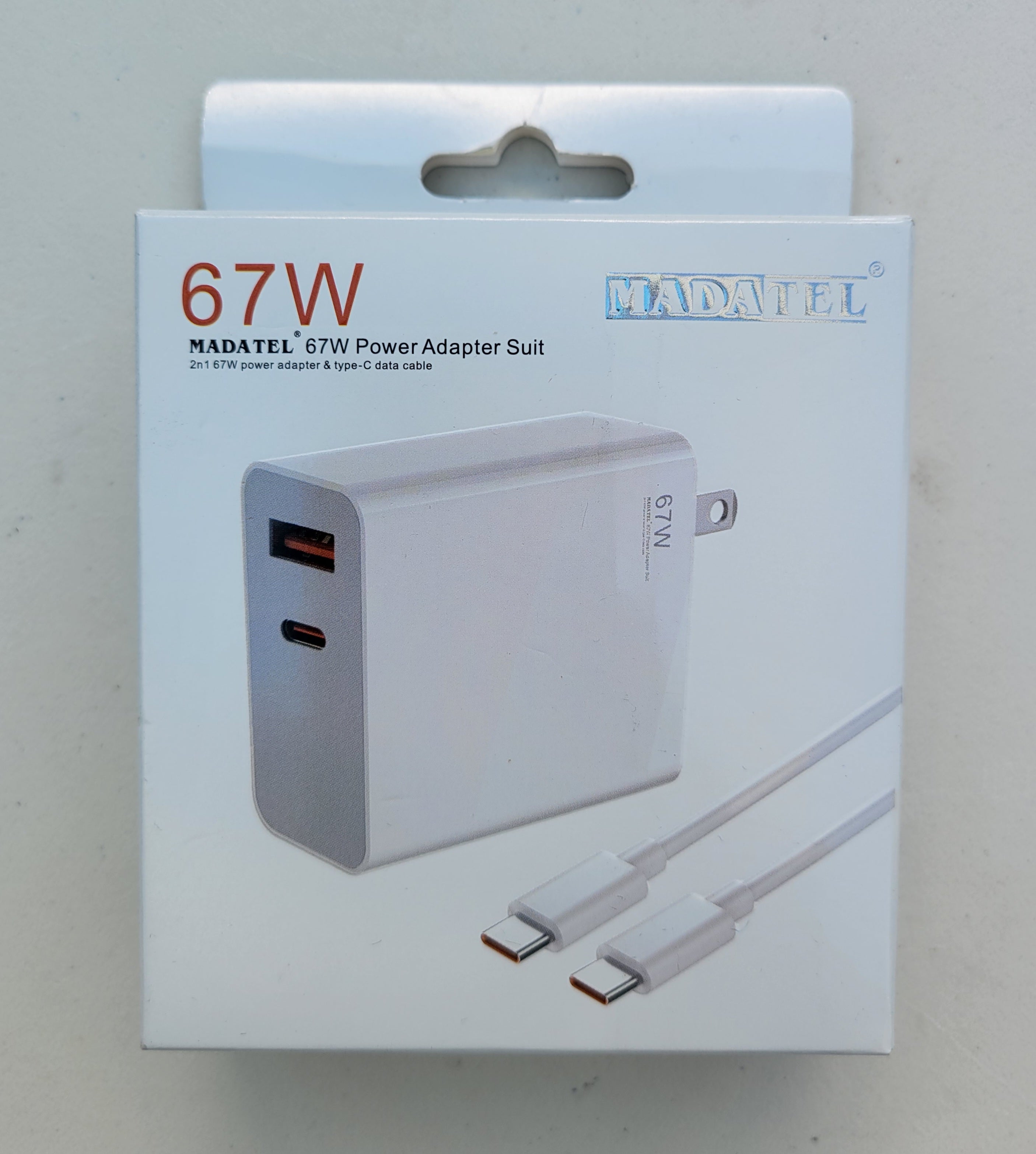 Kit Cargador Multi-Puerto MADATEL 67W (incluye cable USB-C a C)
